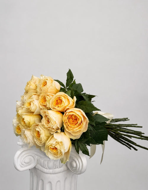 25-Rose Signature Ribbon Bouquet